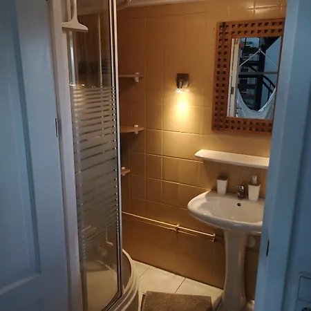 Semesterbostad Sweet Tiny House *